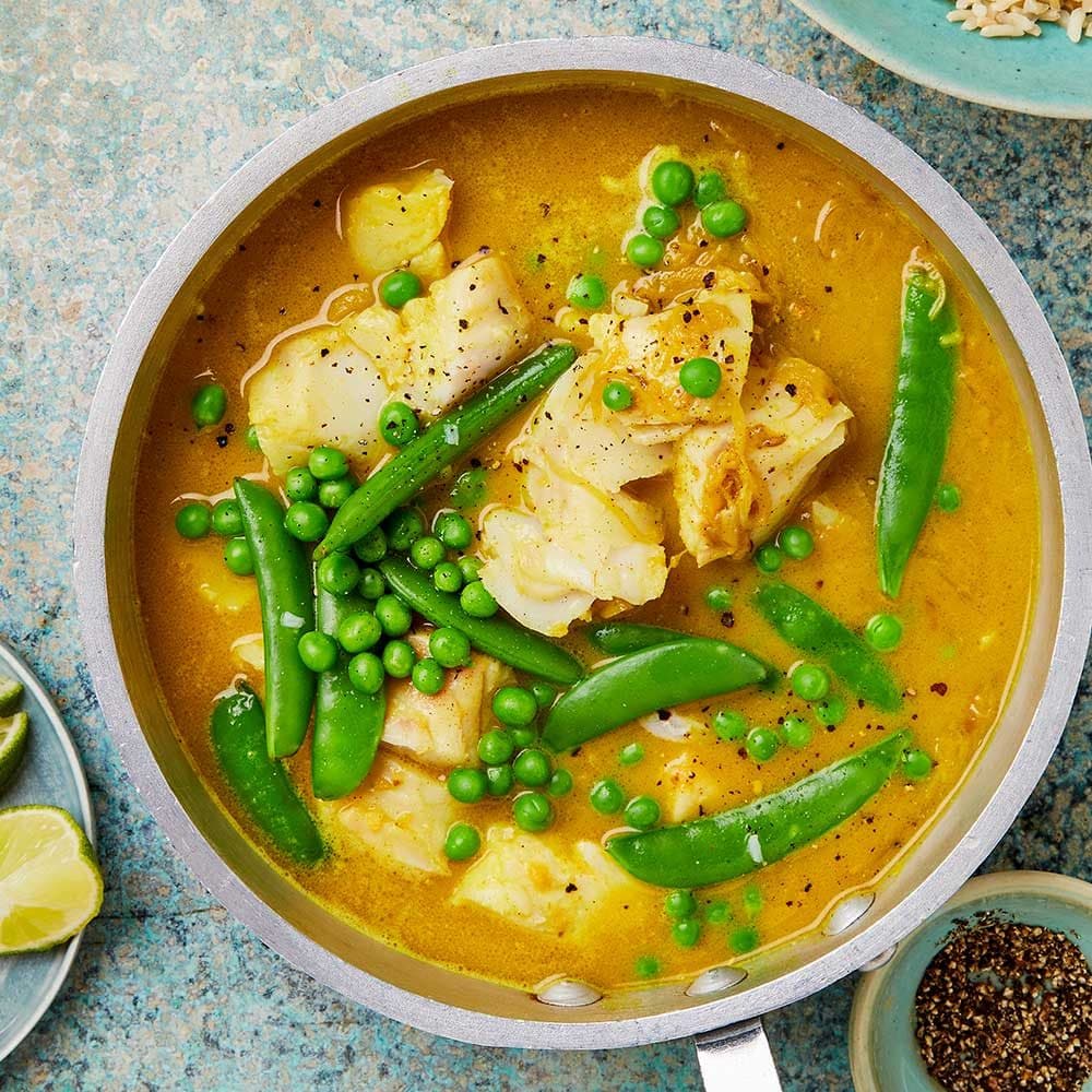 Карри с рыбой, куркумой, имбирём и кокосом