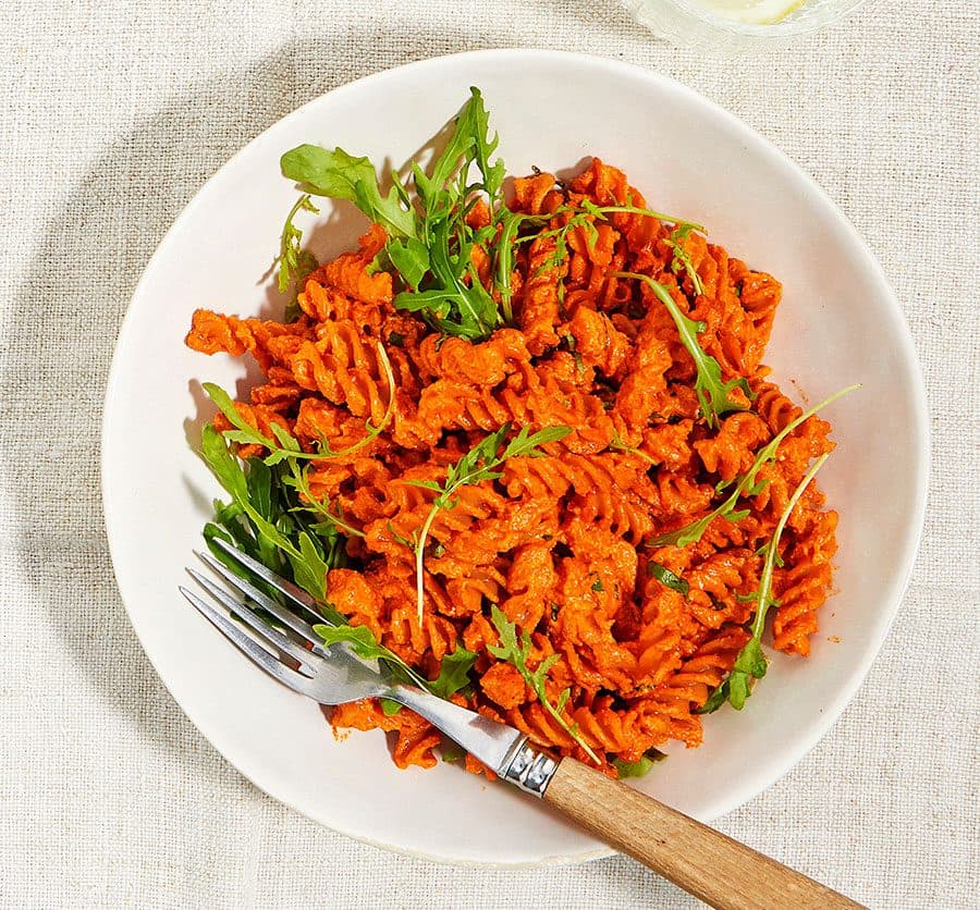 Red lentil pasta with creamy tomato & pepper sauce