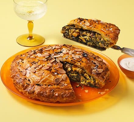 Пиріг з куркою коронації