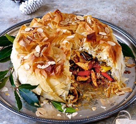 Пирог с индейкой и марокканскими специями
