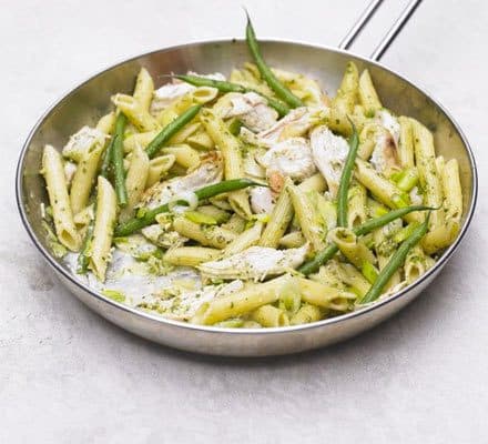 Chicken & pesto pasta