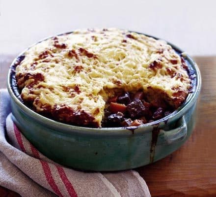 Muffin-topped winter beef stew