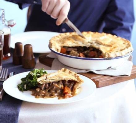 Steak, ale & mushroom pie