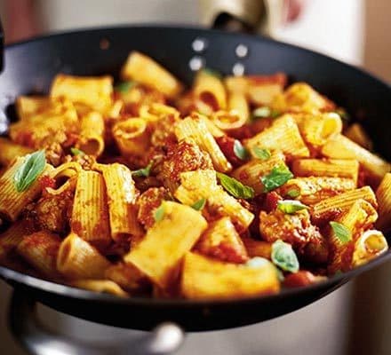 Chunky sausage & tomato pasta