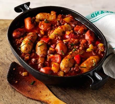 Простий запіканка з ковбасками