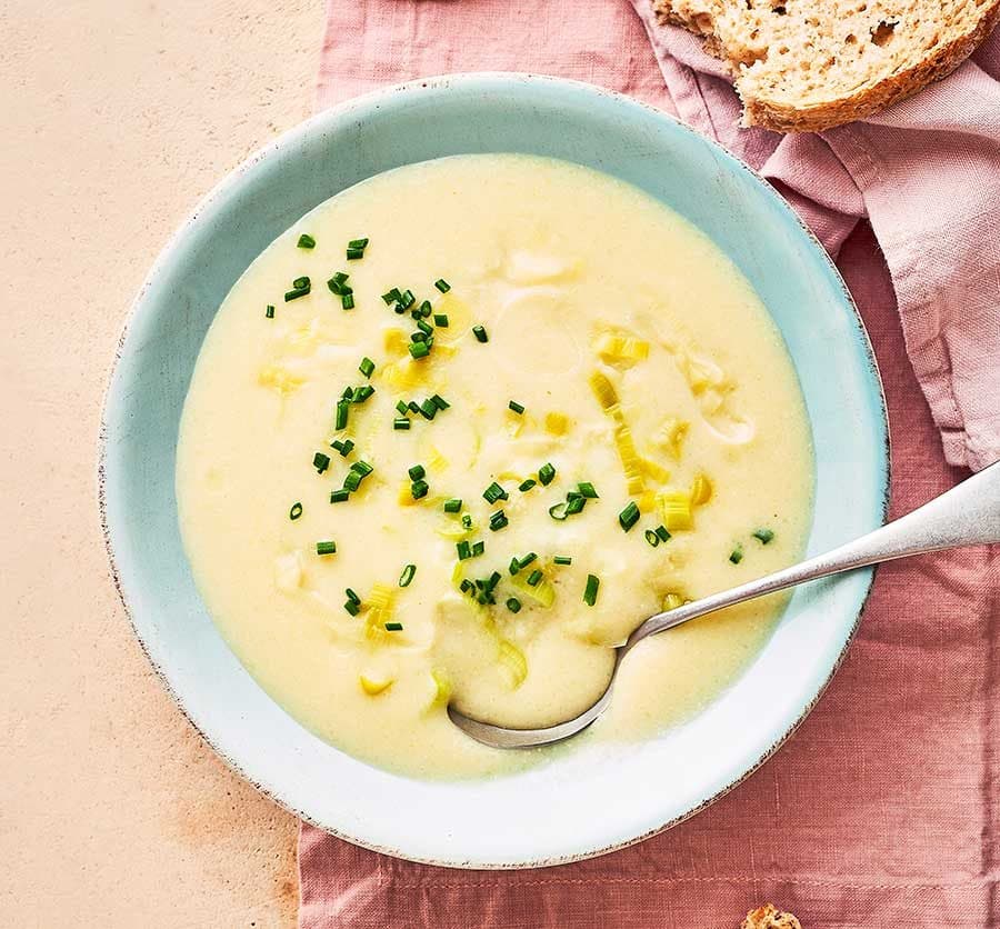 Vegan leek & potato soup